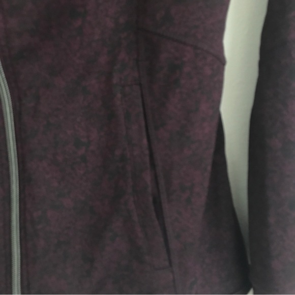 Burgundy black full zip workout jacket - Picture 3 of 5